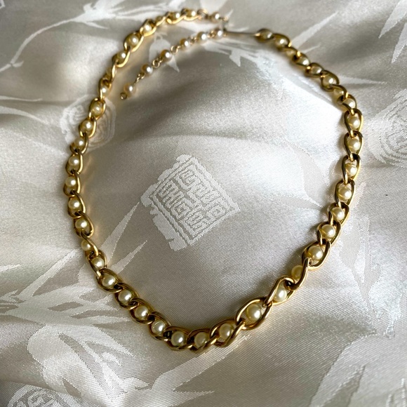 SOLD Vintage Choker Gold with Faux Pearls - Picture 1 of 3